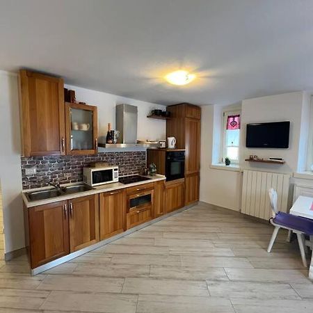 Apartament Trilocale Con Vista Piste Da Sci Villa d'Allegno Zewnętrze zdjęcie